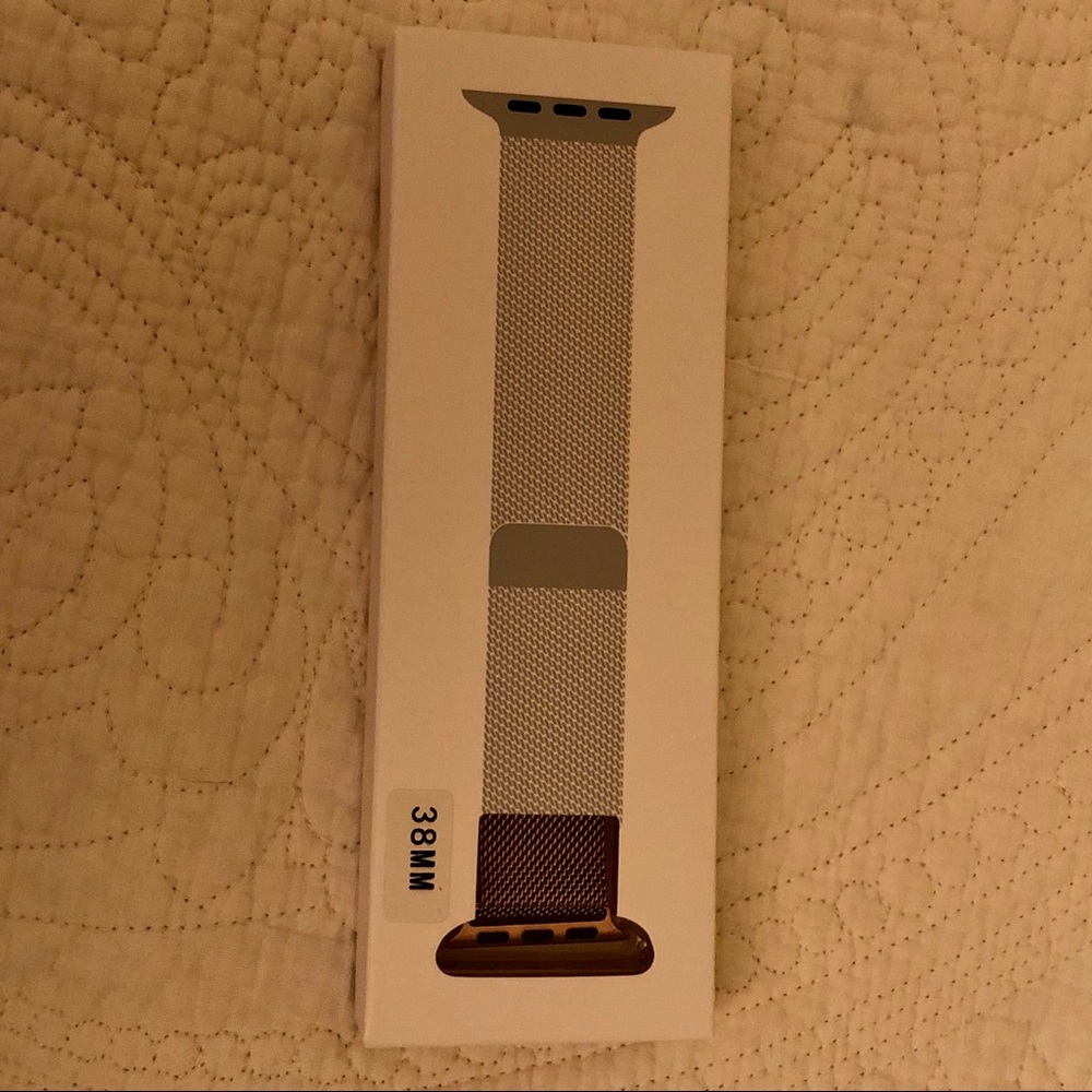 ⚡️NWT Stunning Rose Gold Band for Apple Watch - Picture 6 of 7